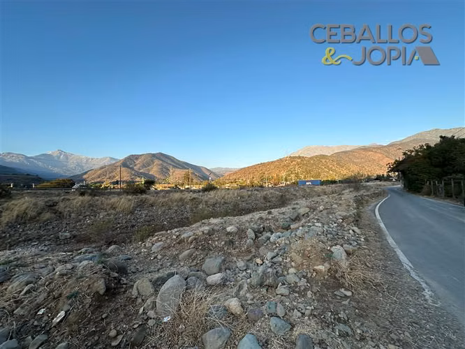 Casa en venta de 4 dorm. en Olmué