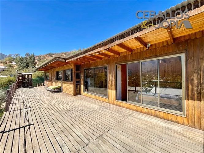 Casa en venta de 4 dorm. en Olmué