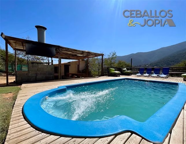 Casa en venta de 4 dorm. en Olmué