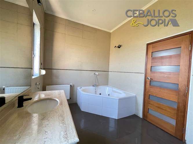 Casa en venta de 5 dorm. en Quilpué - Imagen 12