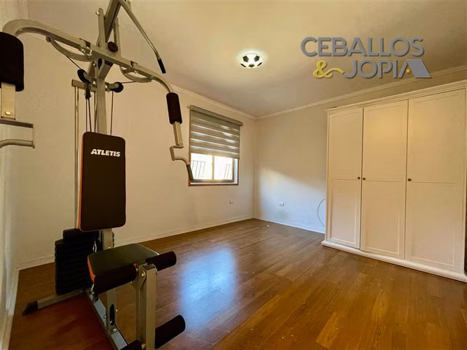 Casa en venta de 4 dorm. en Limache