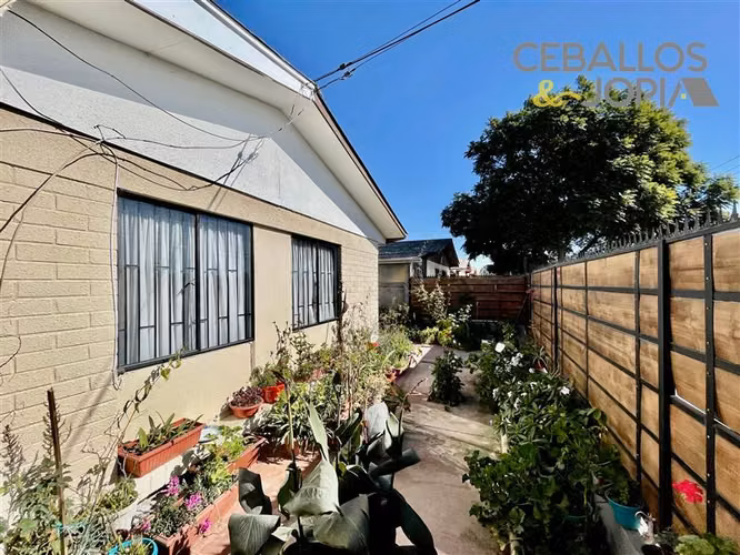 Casa en venta de 3 dorm. en Villa Alemana