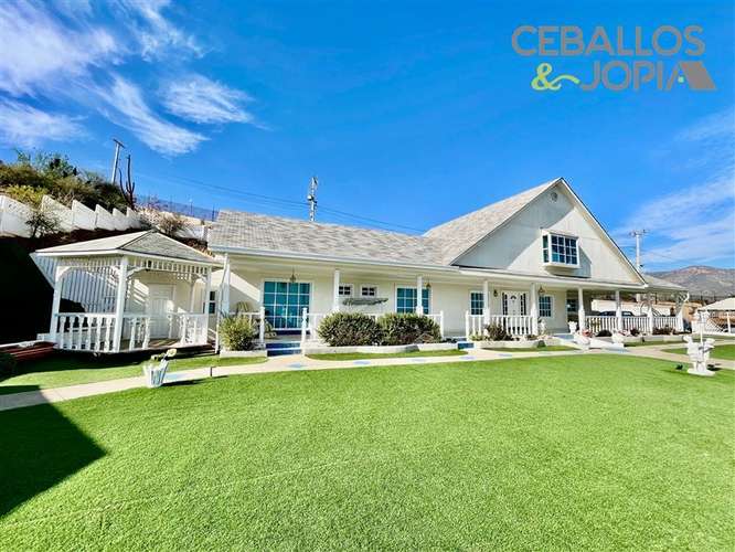 Casa en venta de 3 dorm. en Villa Alemana