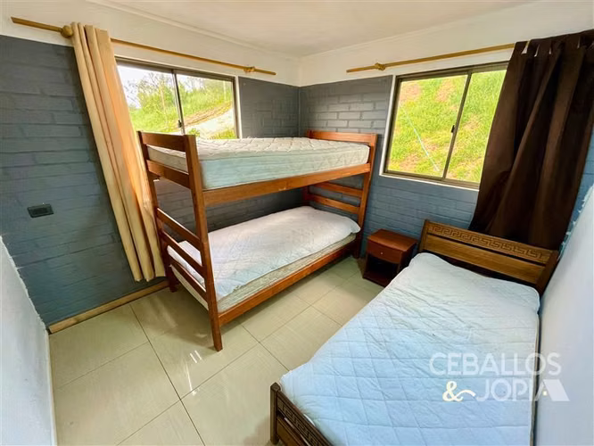 Casa en venta de 4 dorm. en Limache