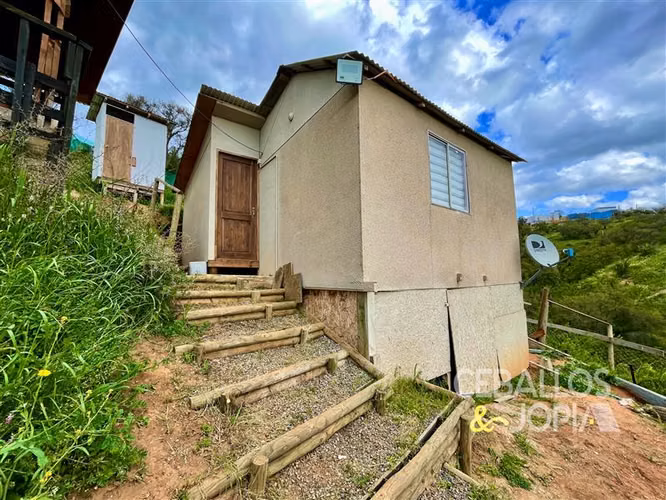 Casa en venta de 4 dorm. en Limache