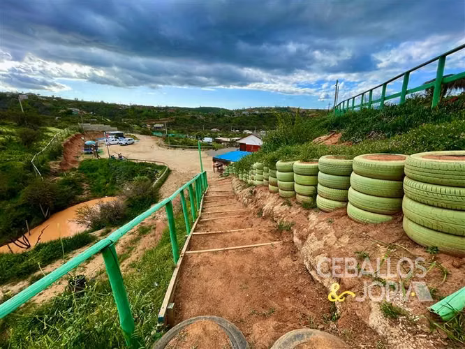 Casa en venta de 4 dorm. en Limache