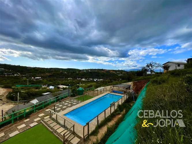 Casa en venta de 4 dorm. en Limache