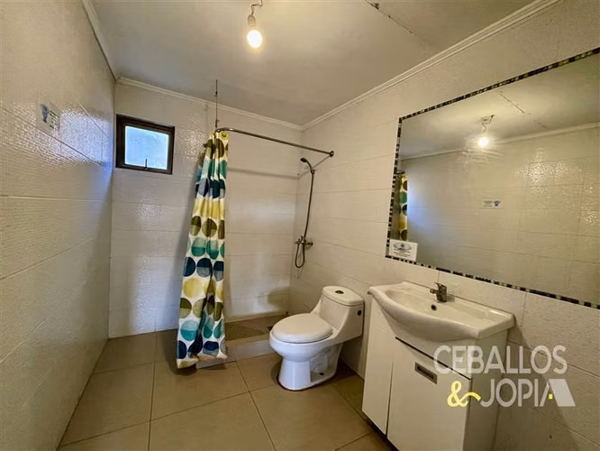 Casa en venta de 4 dorm. en Limache