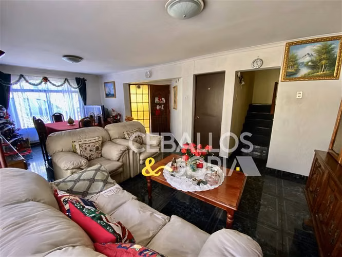 Casa en venta de 4 dorm. en Valparaíso - Imagen 3