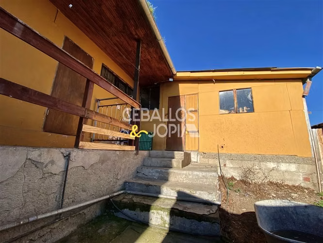 Casa en venta de 5 dorm. en Limache