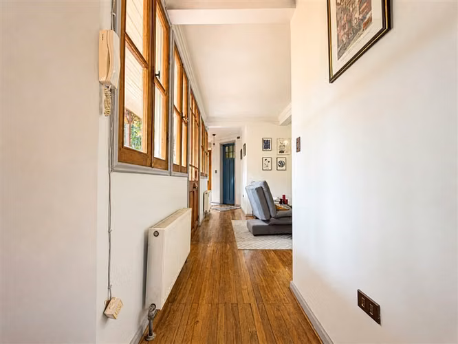 Casa en venta de 6 dorm. 2 baños y gran terreno en Ñuñoa