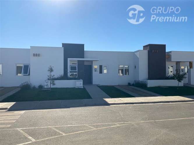 Casa en venta de 3 dorm.,termopanel en Villa Alemana
