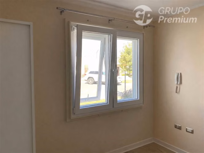 Casa en venta de 3 dorm.,termopanel en Villa Alemana