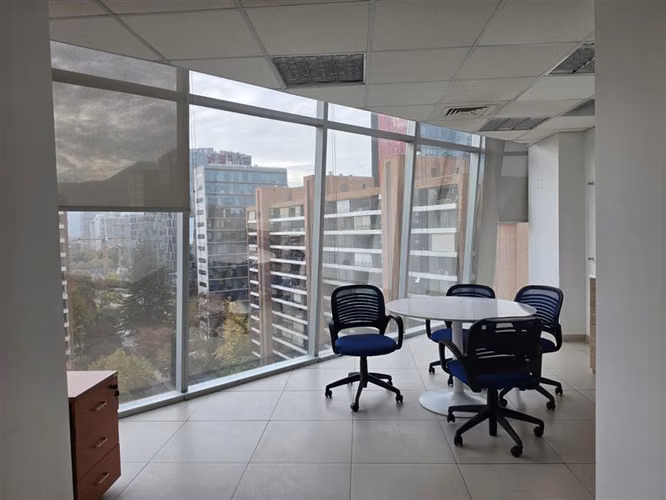Oficina en Arriendo en Edificio Quantum