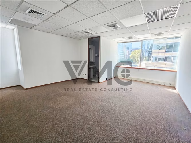 Oficina en arriendo en Las Condes / El Golf
