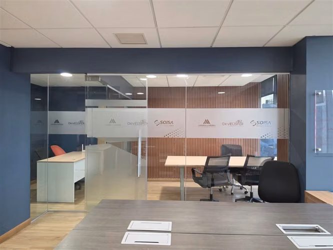 Arriendo Oficina en Edificio Quantum Manquehue