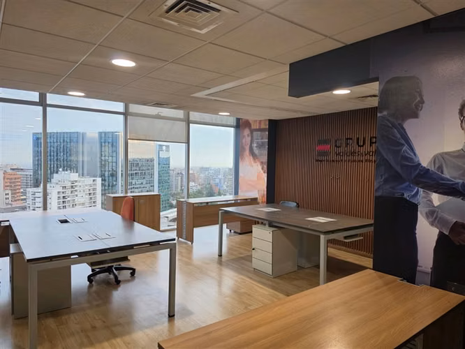 Arriendo Oficina en Edificio Quantum Manquehue