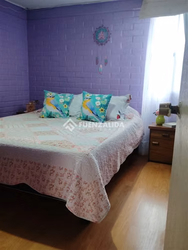 Casa esquina en venta de 3 dorm. amplio terreno Maipú
