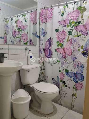 Casa esquina en venta de 3 dorm. amplio terreno Maipú