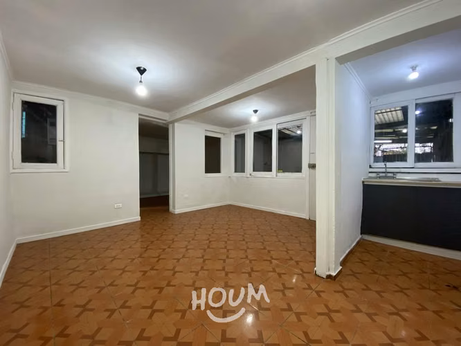Casa en Avenida María Rozas Velásquez