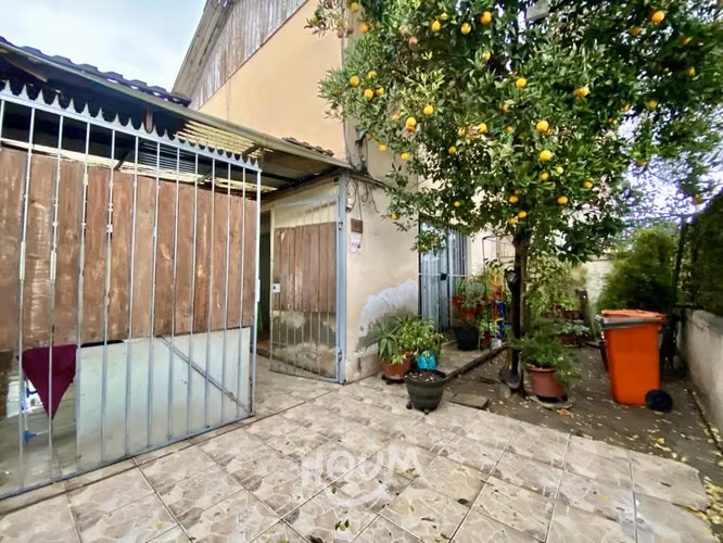 Casa en Avenida María Rozas Velásquez