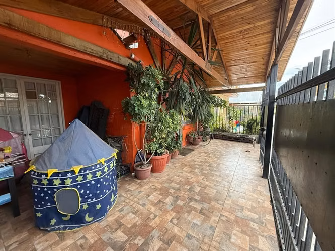 Se vende casa 3D/1B villa Carlos González, Maule