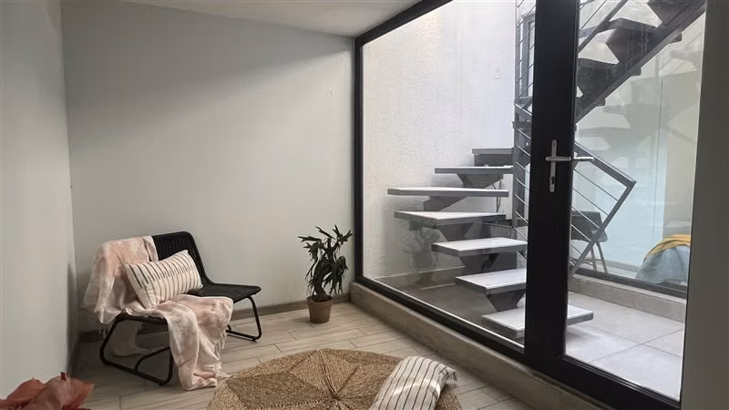 Exclusivo dpto. primer piso con Patio Privado - Imagen 22