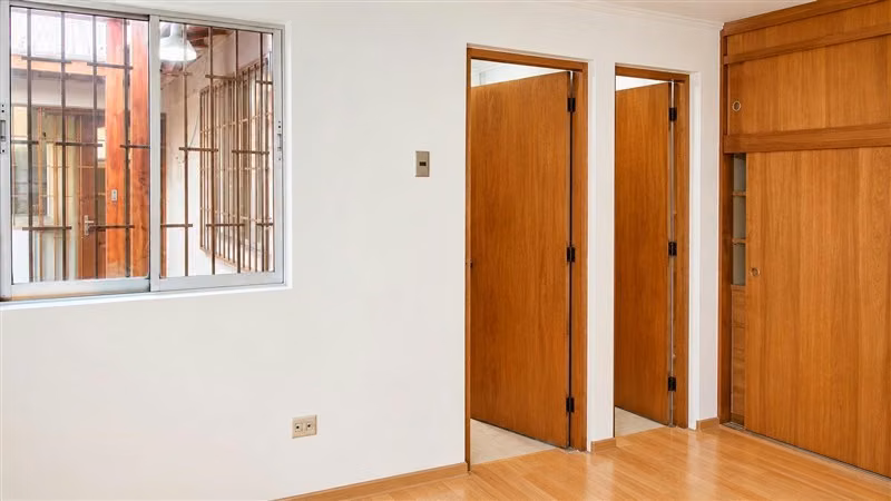 Gran casa apta para instituciones oficinas o familiar, Ñuñoa