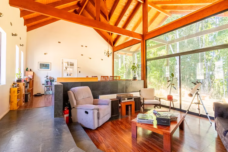 Casa En Parcela Con Excelente Ubicación A Minutos Del Centro De La Ciudad Cond. Los Aromos