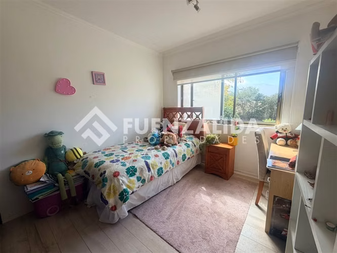 Exclusiva Casa en venta de 4 dorm. En Cerro Grande