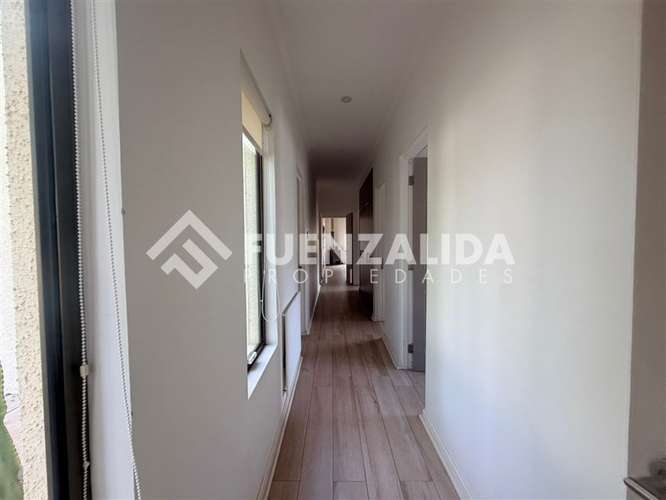 Exclusiva Casa en venta de 4 dorm. En Cerro Grande