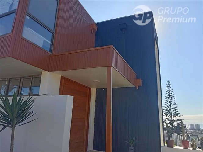 EN VENTA RESIDENCIA EXCLUSIVA EN PEÑUELAS-COQUIMBO