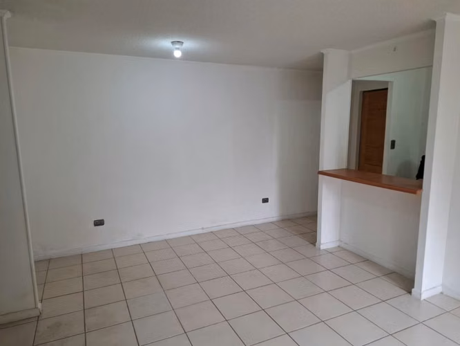 Departamento en Primer Piso, Condominio San Martín
