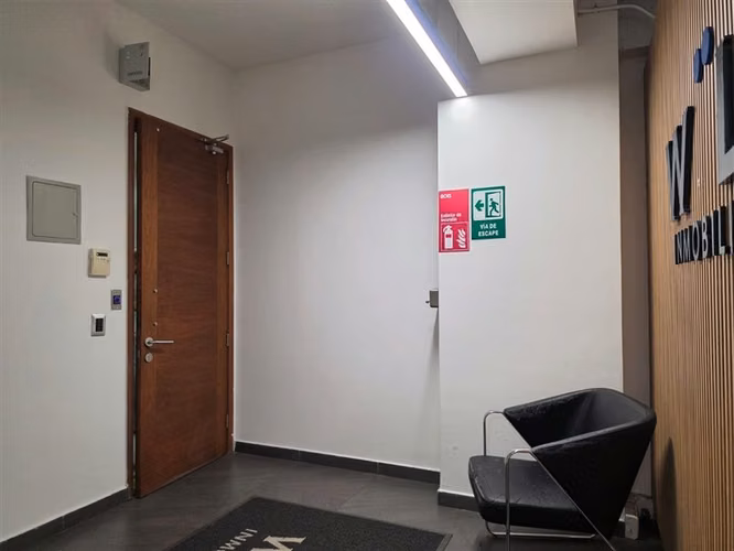 Oficina Amoblada en Arriendo Edificio Quantum Piso 15