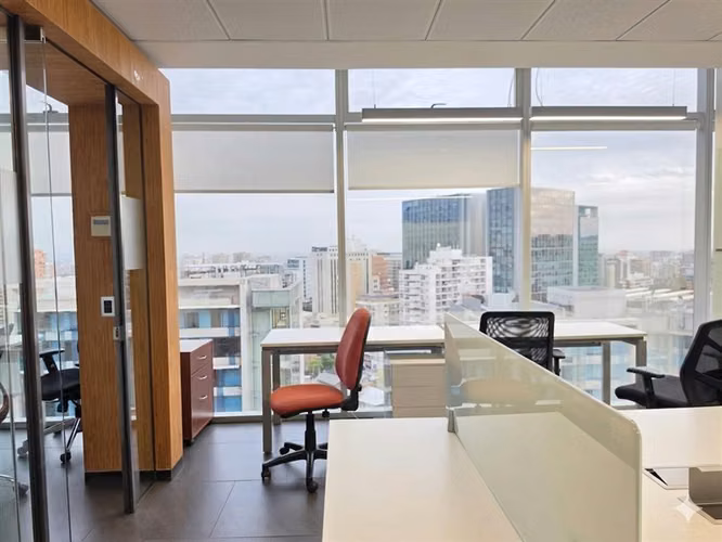 Oficina Amoblada en Arriendo Edificio Quantum Piso 15