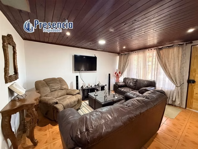 En Venta Casa + Espacio Comercial Listo para Emprender