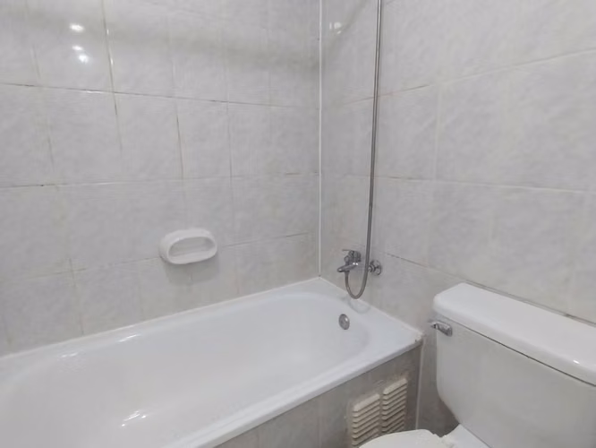 Excelente departamento / Metro Santa Lucia