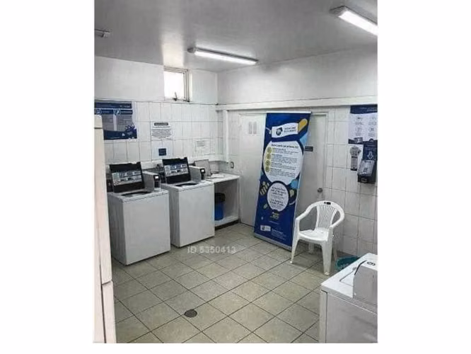 Excelente departamento / Metro Santa Lucia