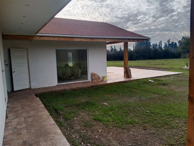 Parcela en arriendo en Pirque