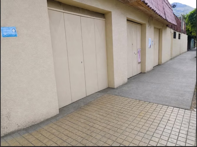 Se VENDE Local comercial en Renca centro