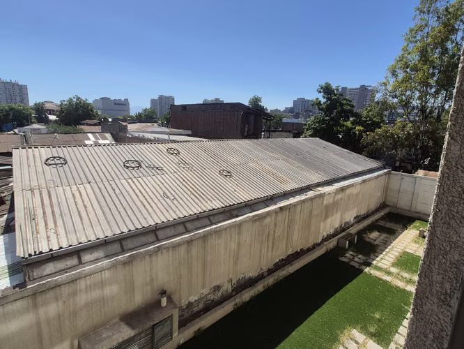 2 DORM GRANDES con ESTACIONAMIENTO a PASOS metro MATTA