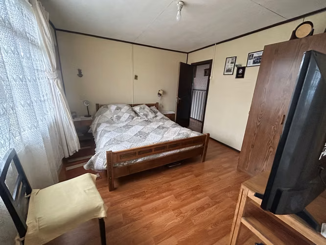 Se vende amplio Terreno con casa sector Rio Seco