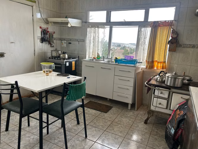 Se vende amplio Terreno con casa sector Rio Seco