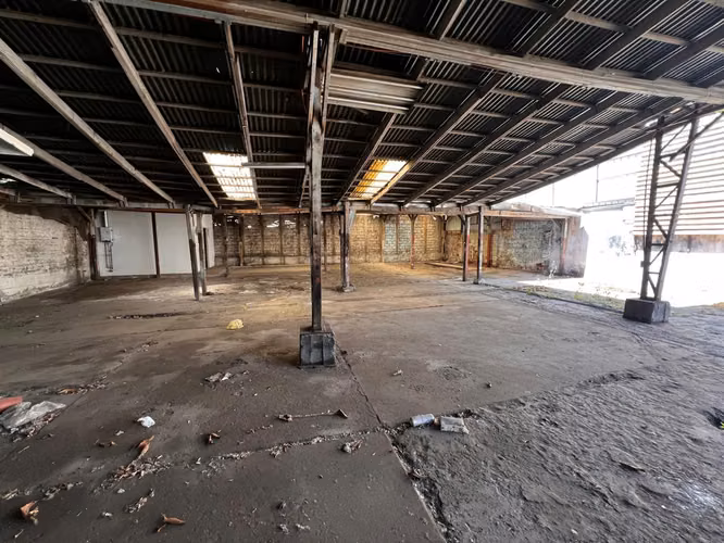 Venta Terreno Santiago Centro | 470m² con Galpón (A pasos de 10 de Julio)