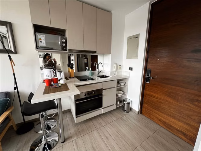 Departamento AMOBLADO en arriendo de 1 ambiente. en Macul