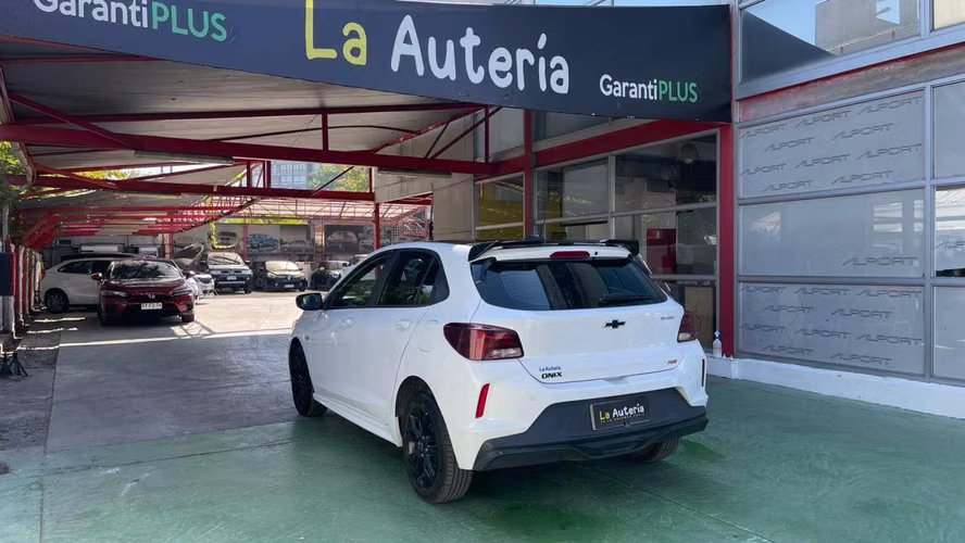 Chevrolet Onix 1.0T MT (2022)