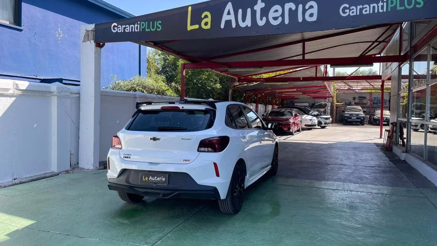 Chevrolet Onix 1.0T MT (2022)