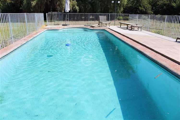 Exclusiva casa en parcela de 5.000 m Condominio en Chicureo