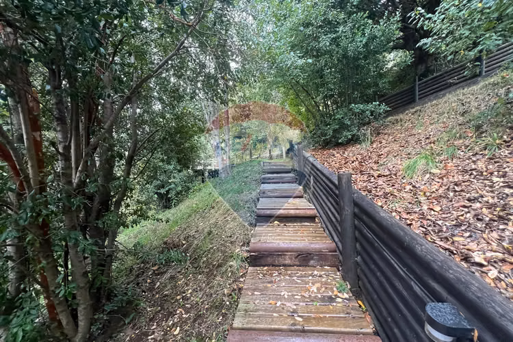Venta casa 3d 3b en parcela vista al lago
