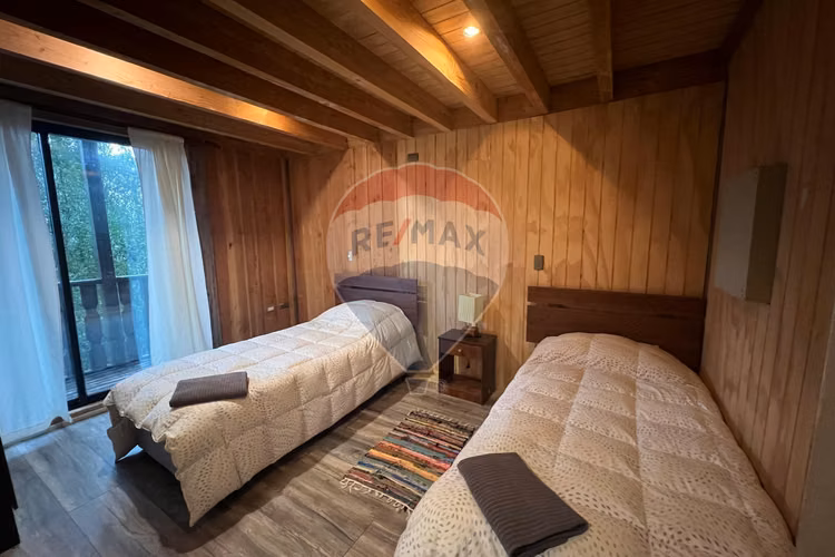 Venta casa 3d 3b en parcela vista al lago
